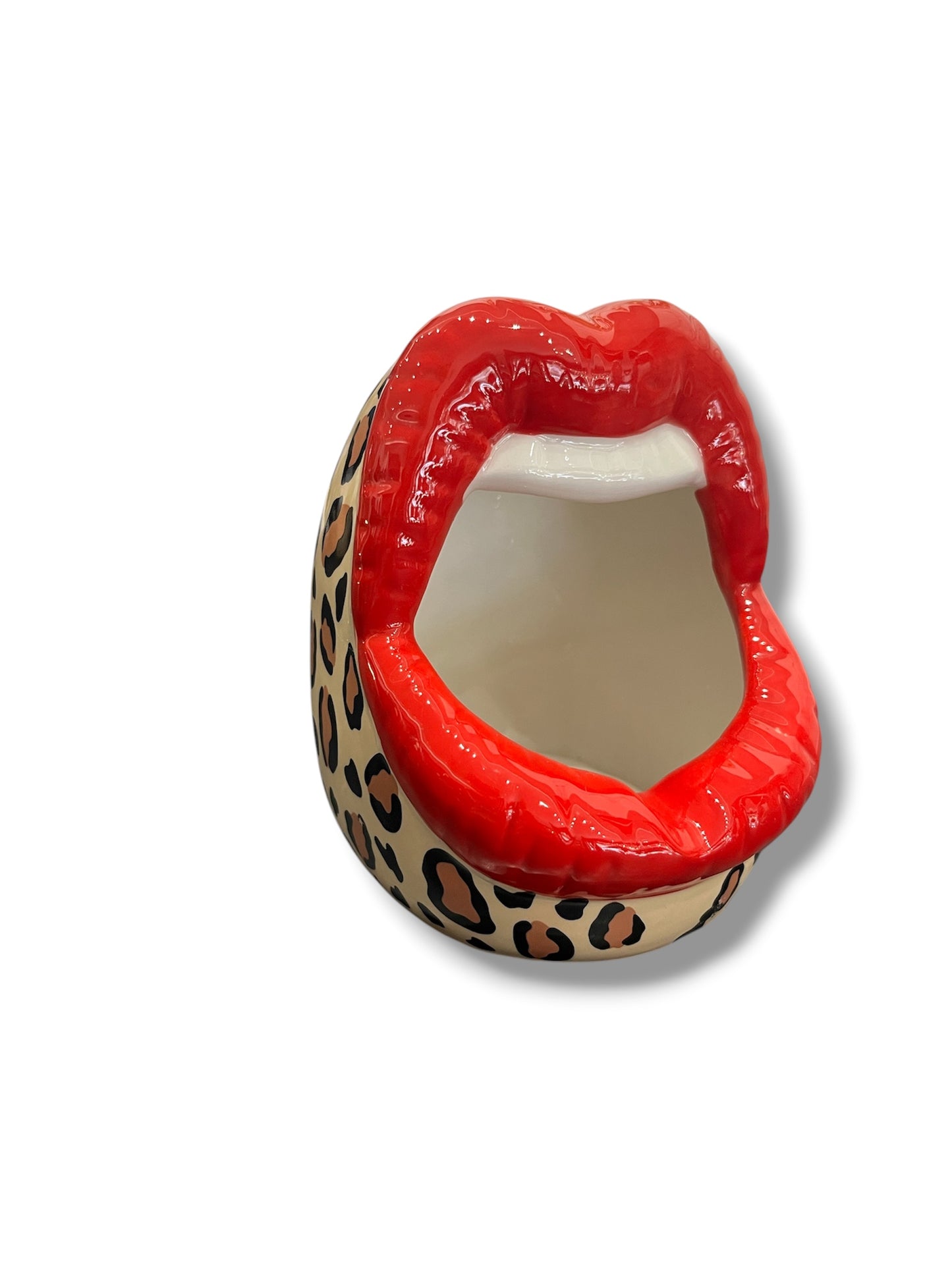 Cenicero Mouth